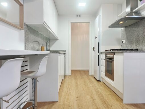 Impecable planta baixa amb 80m2 de jardí privat - Imatge 8