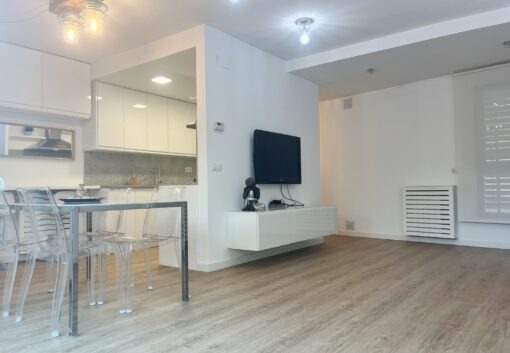 Impecable planta baixa amb 80m2 de jardí privat - Imatge 11