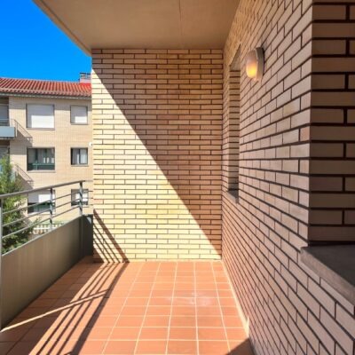 Piso de 4 habitaciones en alquiler en la Rambla Xavier Cugat